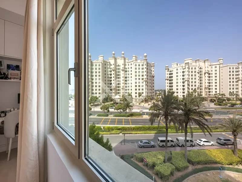 3-bedroom freehold apartment in Palm Jumeirah — photo 2 of 4