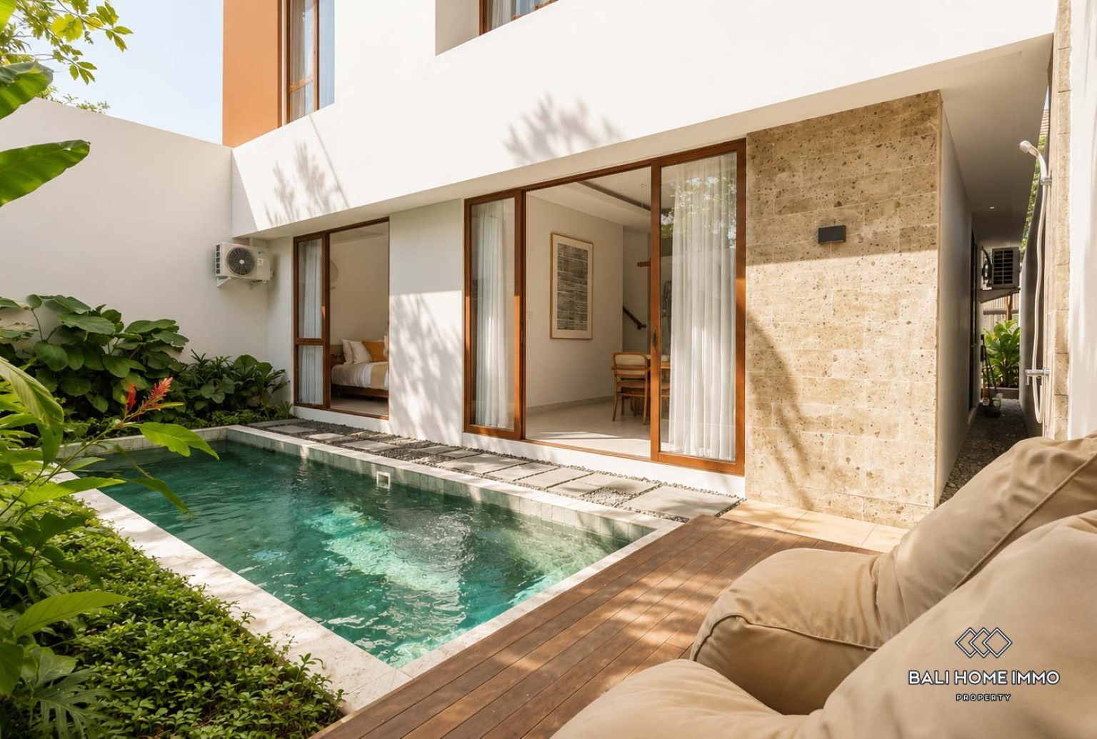 Off-plan Beautiful 4 Bedrooms Family villa inside a complex for sale in Bali, Sanur - AR150B
