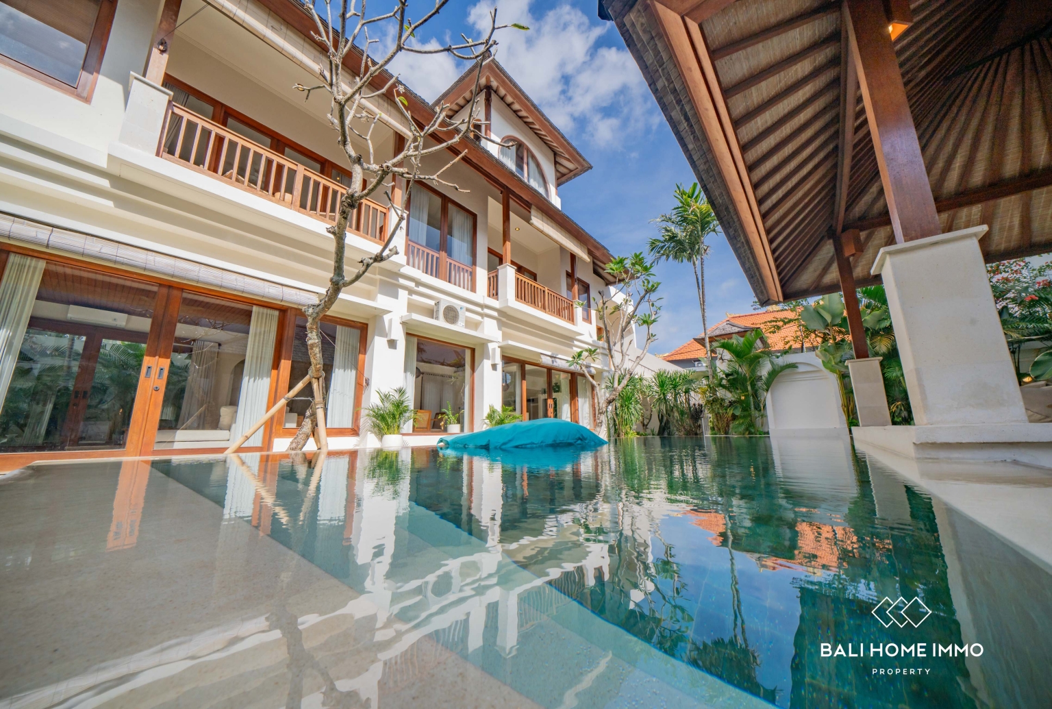 Spacious 4 Bedroom Villa for Freehold Sale in Berawa Bali - RF10263B