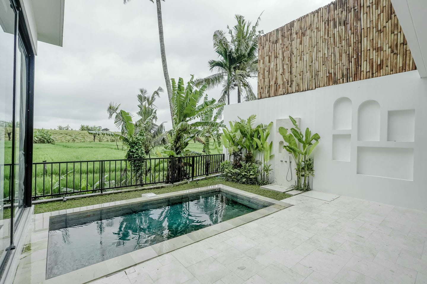 Ready Now 2/3 Bedroom Villa for Sale Leasehold in Kaba Kaba Be-2090