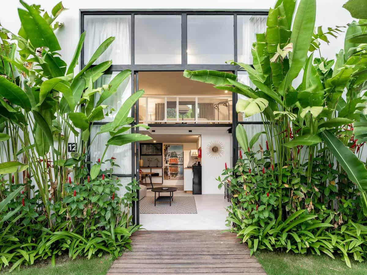 Modern Loft Living 1 Bedroom for Sale Leasehold in Canggu Be-2152
