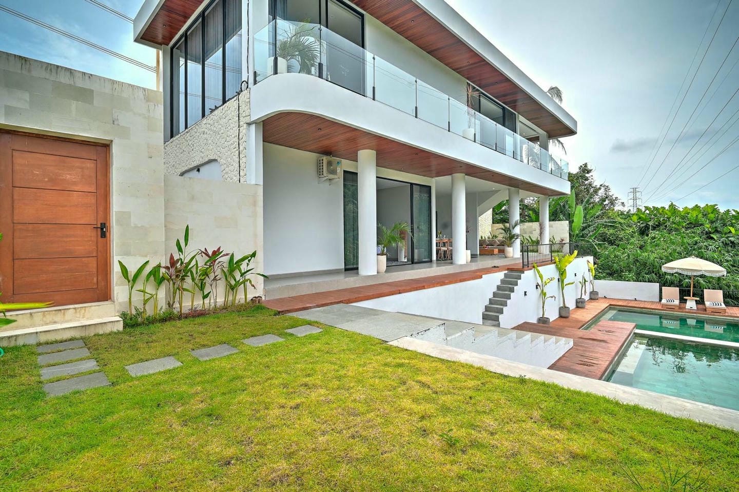 Ready Now 3 Bedroom Villa Jungle View for Sale Freehold/leasehold in Kaba-kaba Be-2596