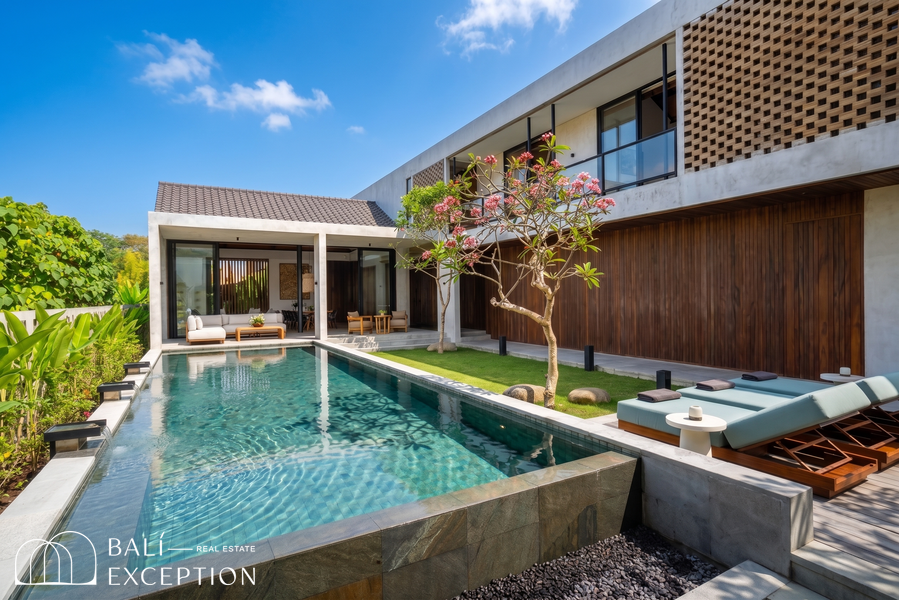 Ready Now Luxury 7 Bedroom Villa for Sale Freehold in Canggu Be-3059