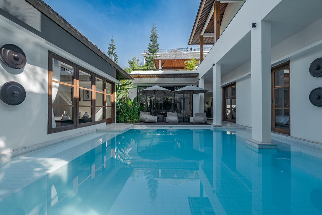 READY NOW 4 BEDROOM VILLA FOR SALE LEASEHOLD IN NELAYAN BE-2403