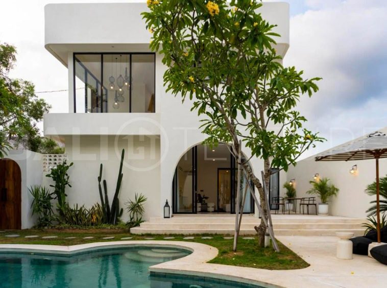 Elegant Modern Mediterranean Villa in Pererenan