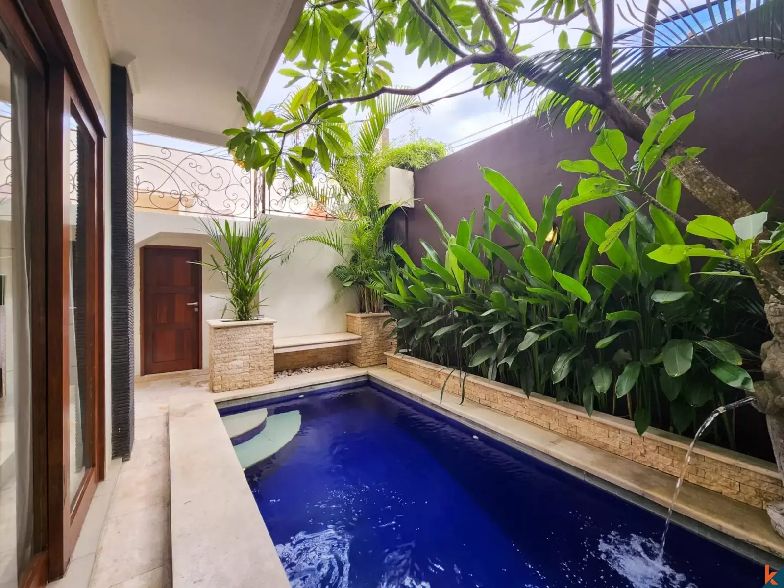 Three bedroom freehold ROI property for sale in central Seminyak