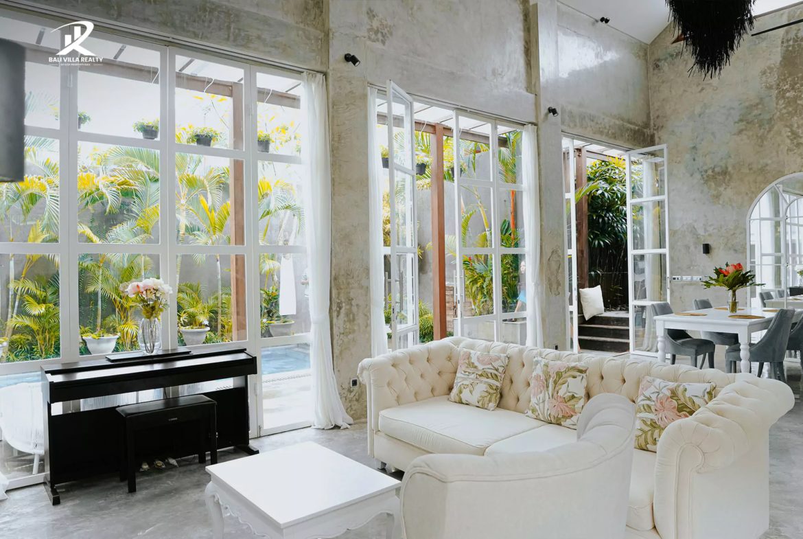 Perfect for Family 4 Bedroom Villa For Sale Freehold in Umalas Bali