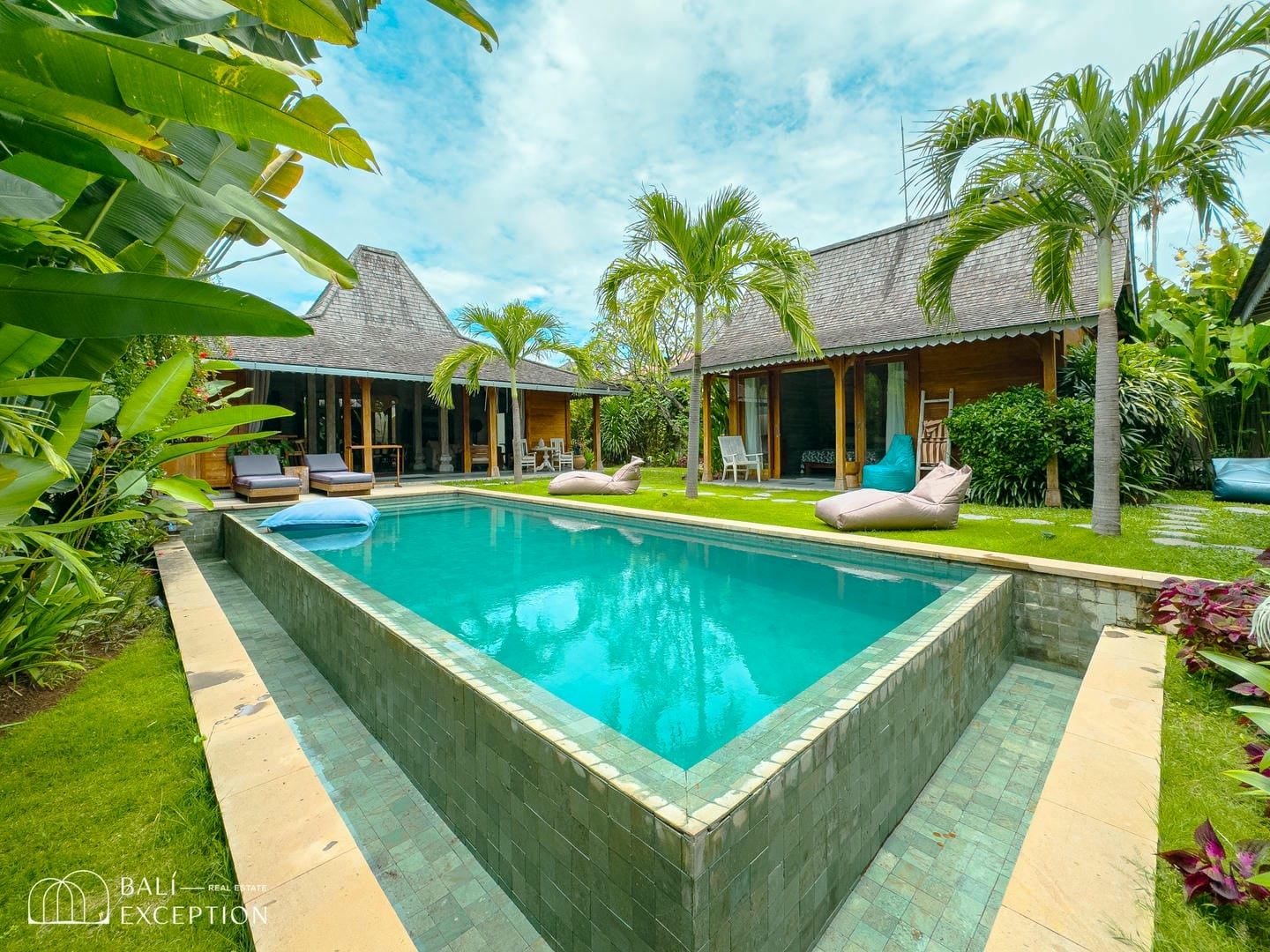 Ready Now 3 Bedroom Villa for Sale Leasehold in Kerobokan Be-2944