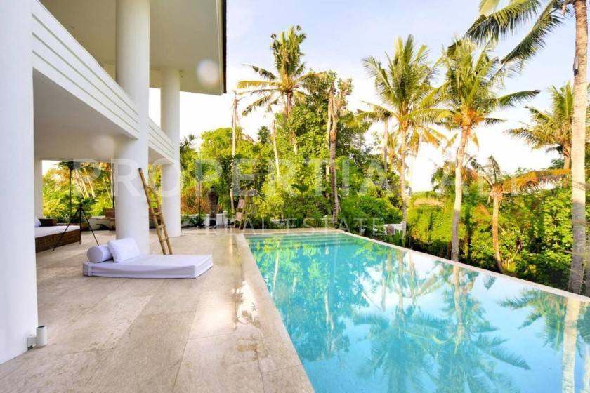 6-bedroom freehold villa in Pererenan — photo 4 of 5