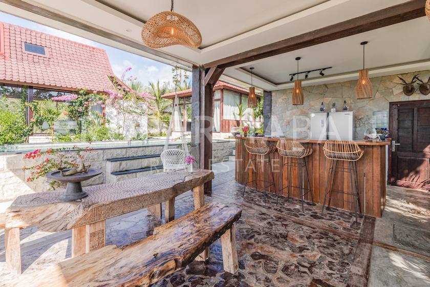 4-bedroom freehold villa in Bingin — photo 3 of 5