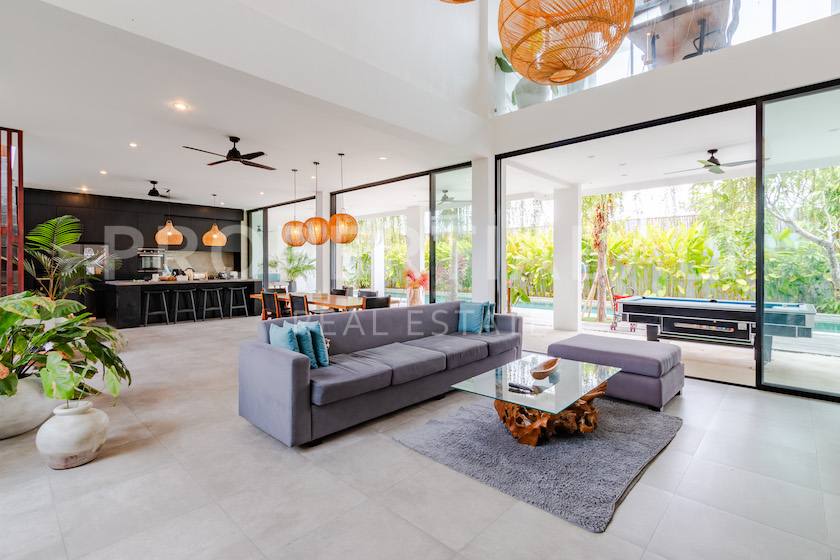 4-bedroom freehold villa in Buduk/Mengwi — photo 3 of 5