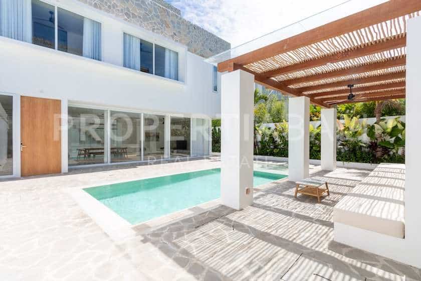 4-bedroom freehold villa in Seseh/Cemagi — photo 3 of 5