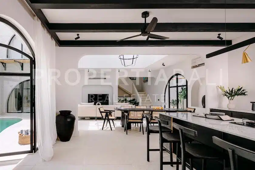 4-bedroom freehold villa in Seseh/Cemagi — photo 4 of 5