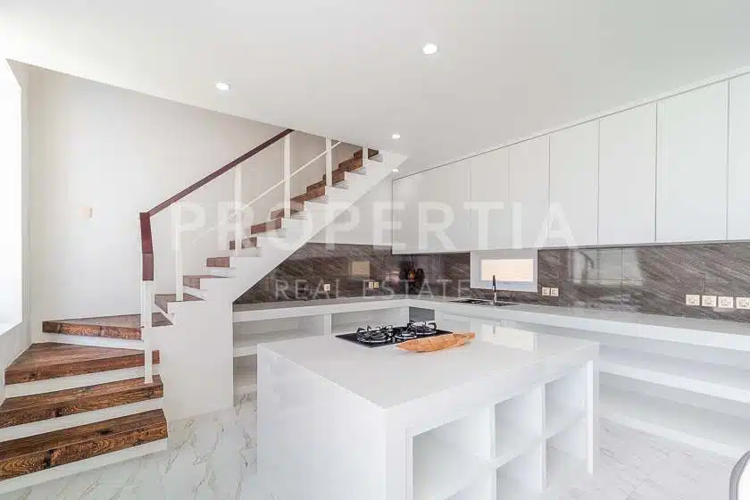 3-bedroom freehold villa in Kerobokan — photo 4 of 5