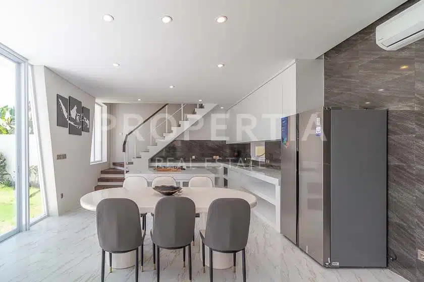 3-bedroom freehold villa in Kerobokan — photo 5 of 5