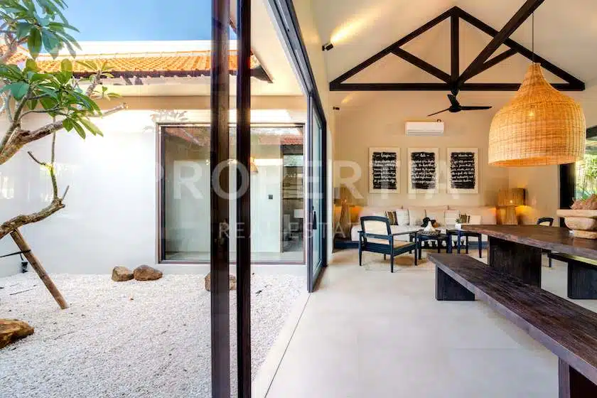 4-bedroom freehold villa in Bingin — photo 3 of 5