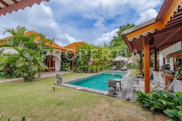 4-bedroom freehold villa in Buduk/Mengwi — photo 3 of 5