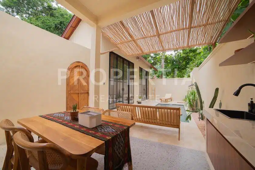 4-bedroom freehold villa in Ungasan — photo 3 of 5