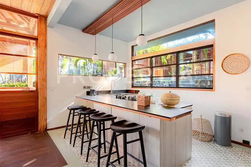 4-bedroom freehold villa in Pererenan — photo 3 of 5