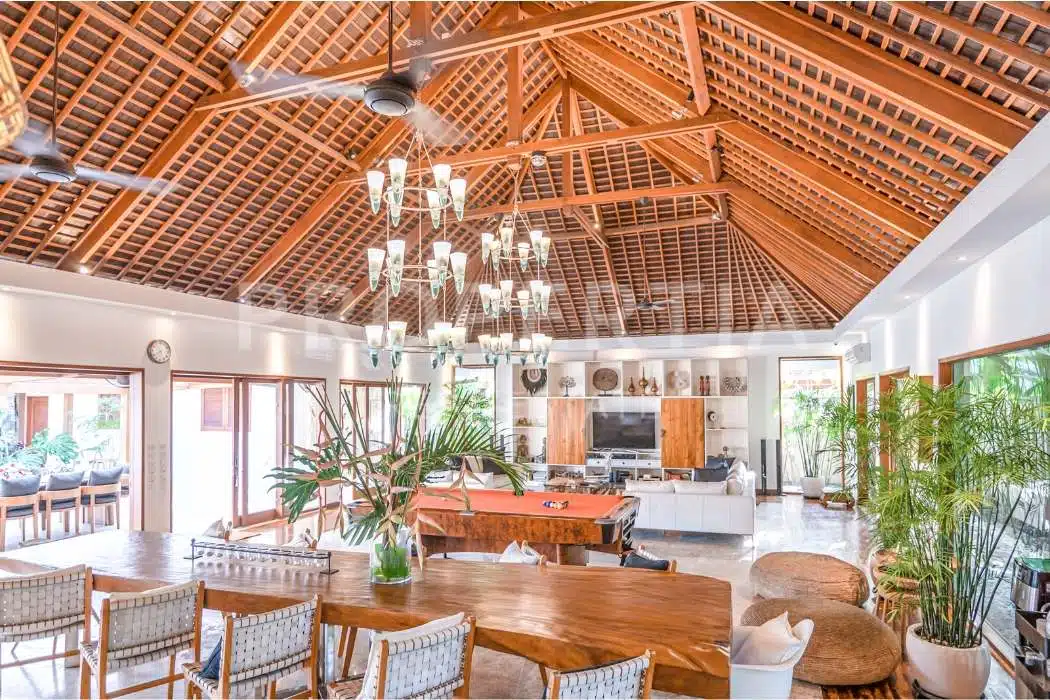 5-bedroom freehold villa in Canggu — photo 4 of 5