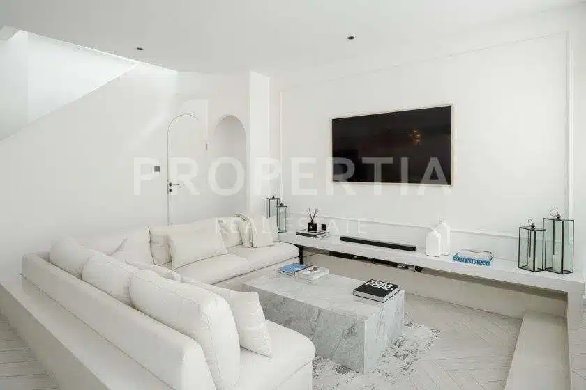 2-bedroom freehold villa in Canggu — photo 3 of 5