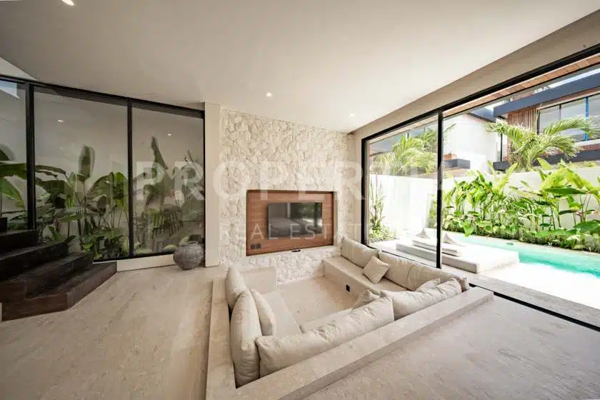 2-bedroom freehold villa in Canggu — photo 3 of 5