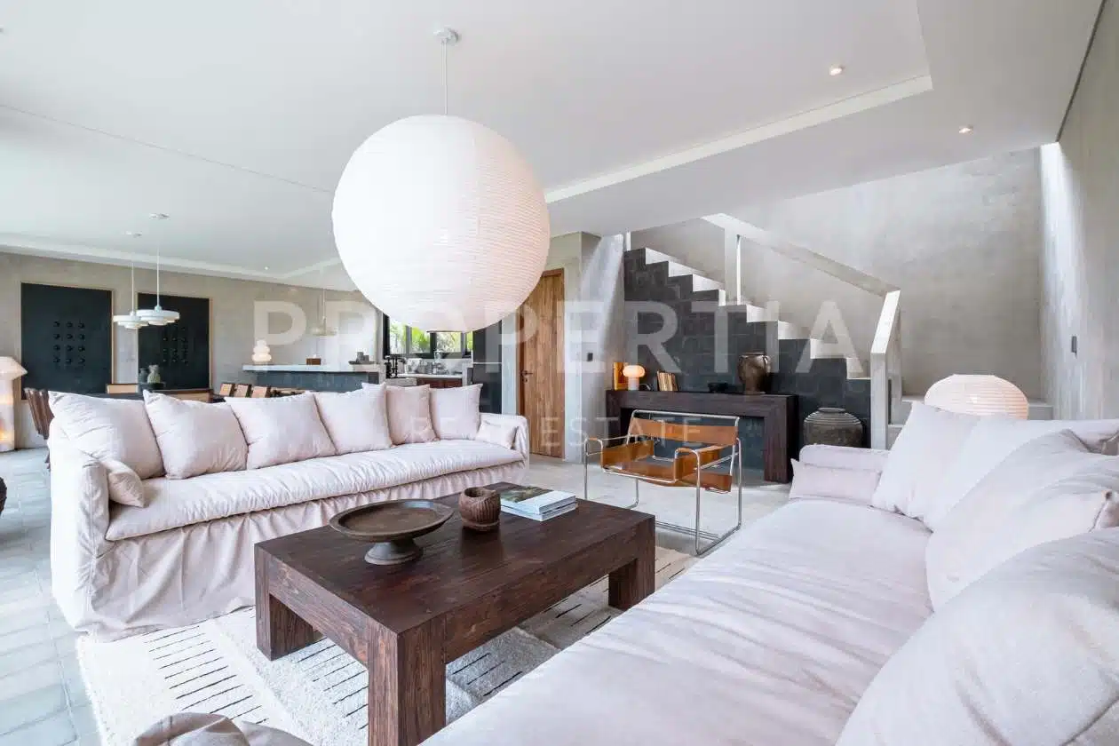 4-bedroom freehold villa in Bingin — photo 4 of 5