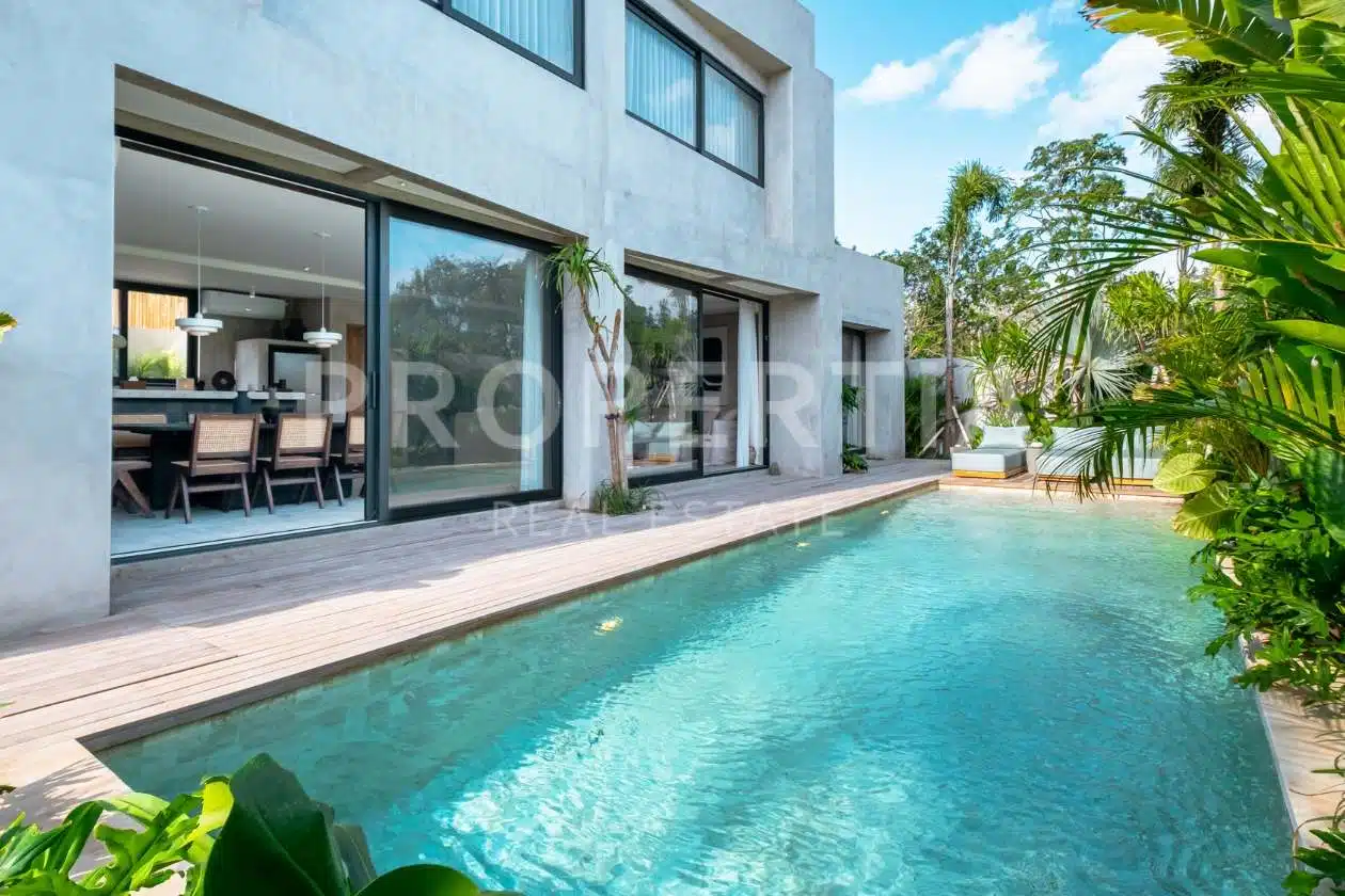 Serene Modern 4-bedroom Villa Steps From Balangan Beach