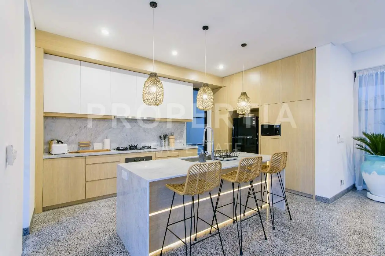 4-bedroom freehold villa in Berawa — photo 5 of 5