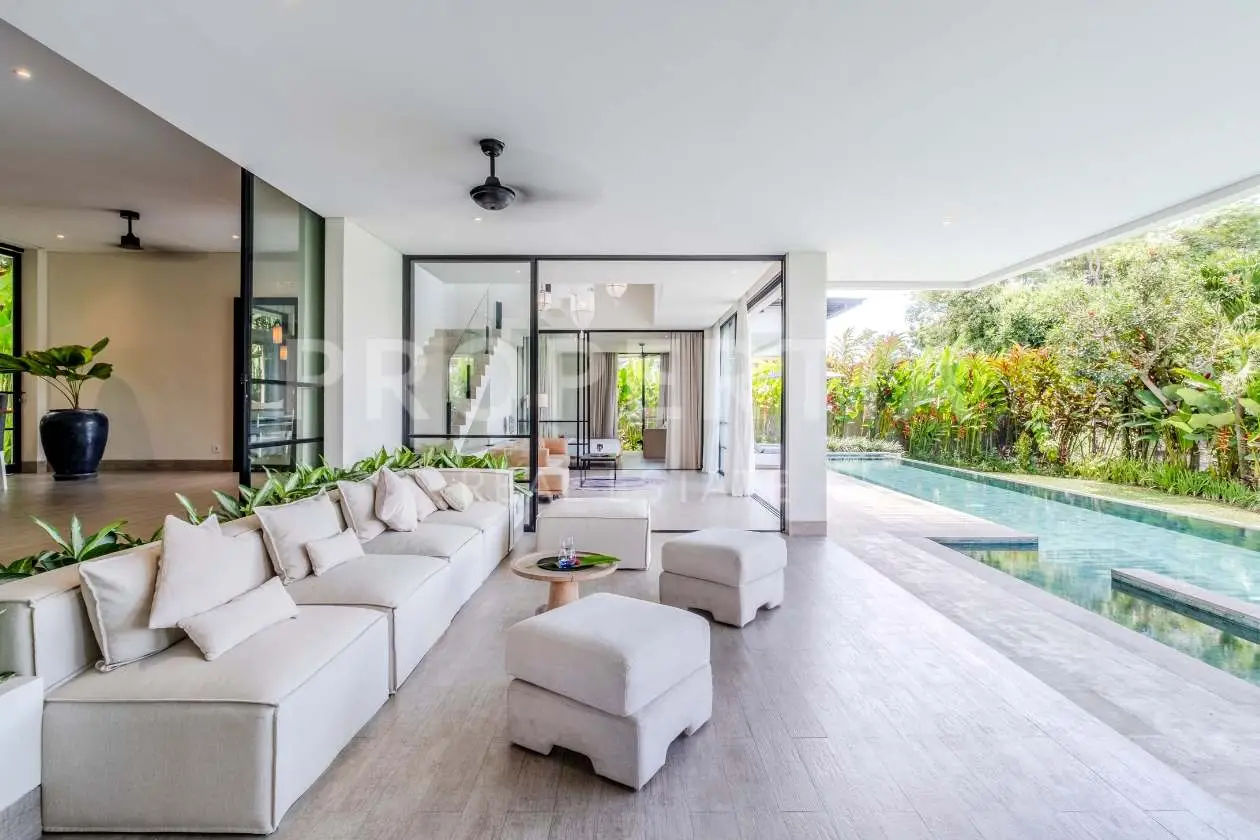 4-bedroom freehold villa in Buduk/Mengwi — photo 4 of 5