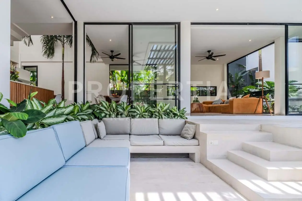 4-bedroom freehold villa in Buduk/Mengwi — photo 4 of 5