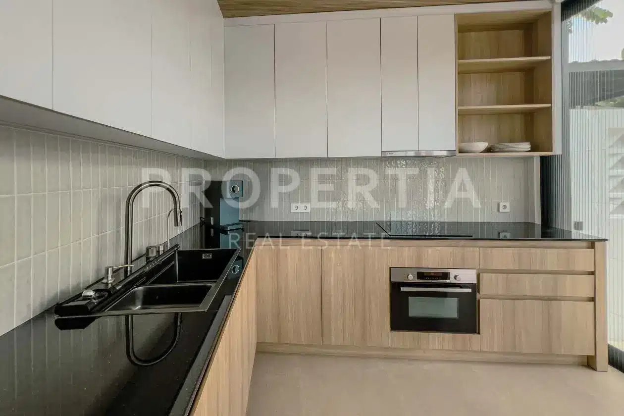 5-bedroom freehold villa in Pererenan — photo 5 of 5