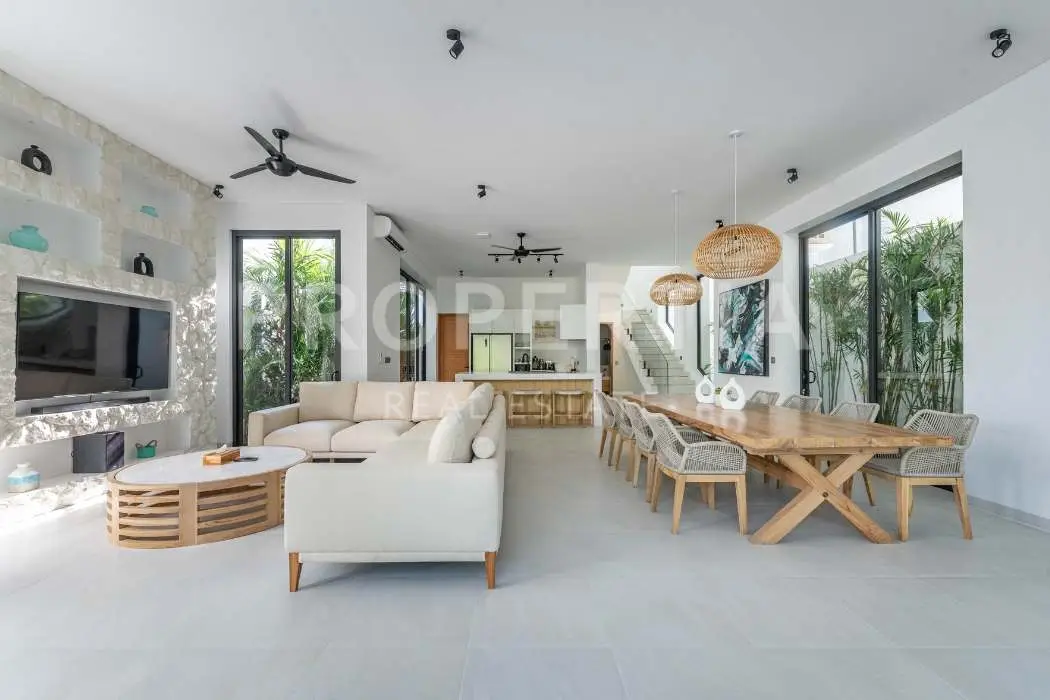 4-bedroom freehold villa in Pererenan — photo 5 of 5