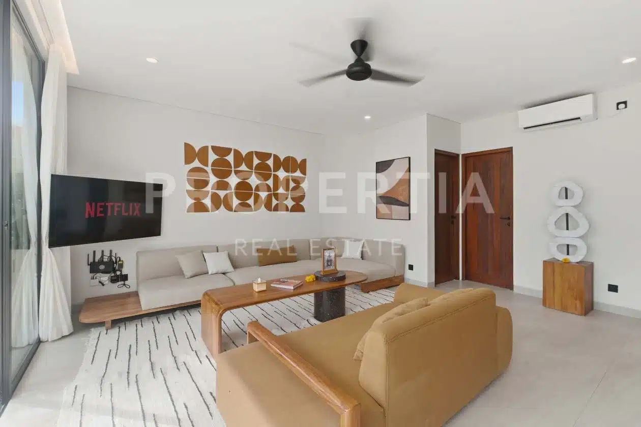 4-bedroom freehold villa in Pererenan — photo 3 of 5