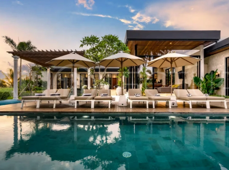 6 Bedroom Ricefield View Villa for Sale in Pejeng Ubud