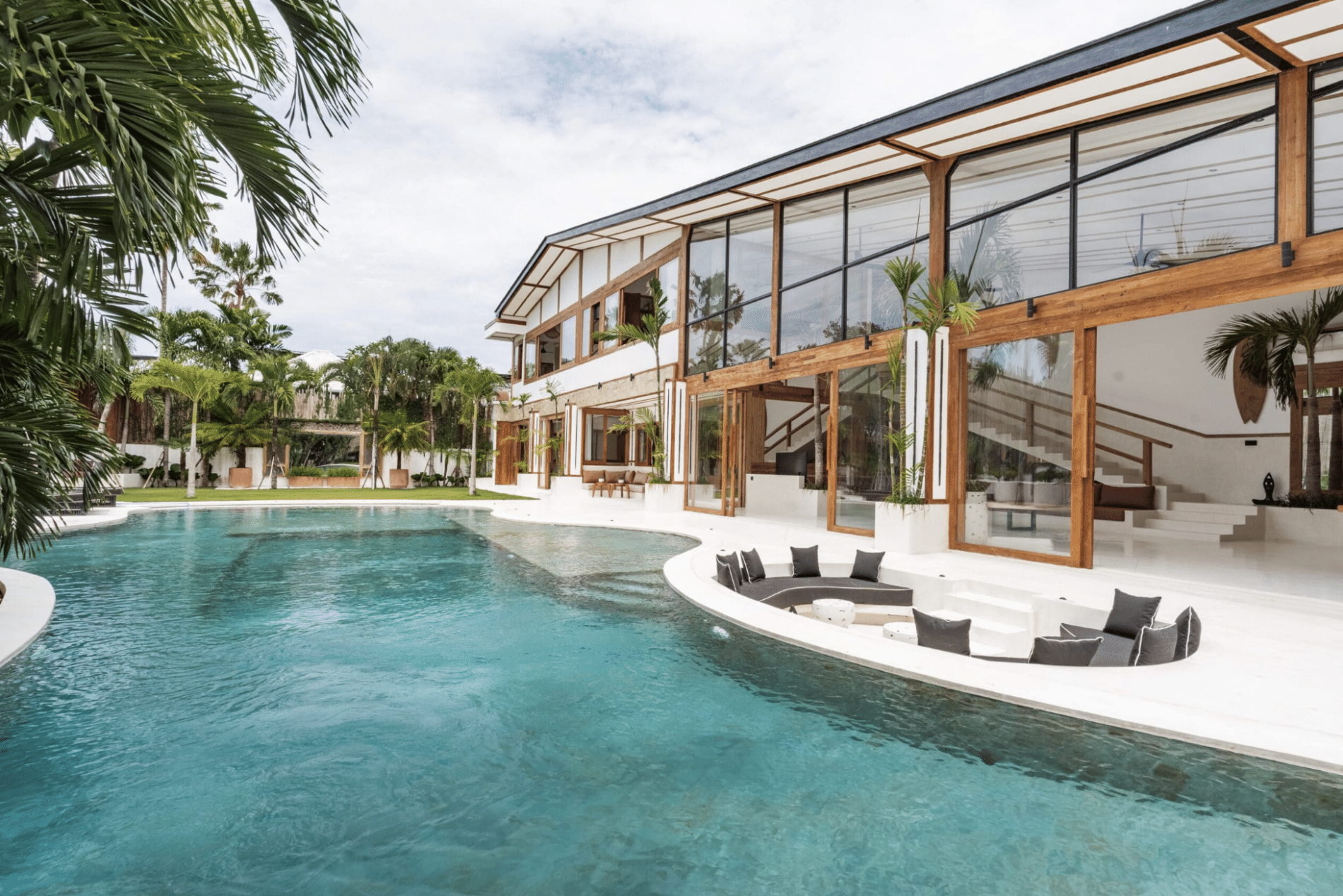 5 Bedroom Mediterranean Villa in Umalas – Leasehold