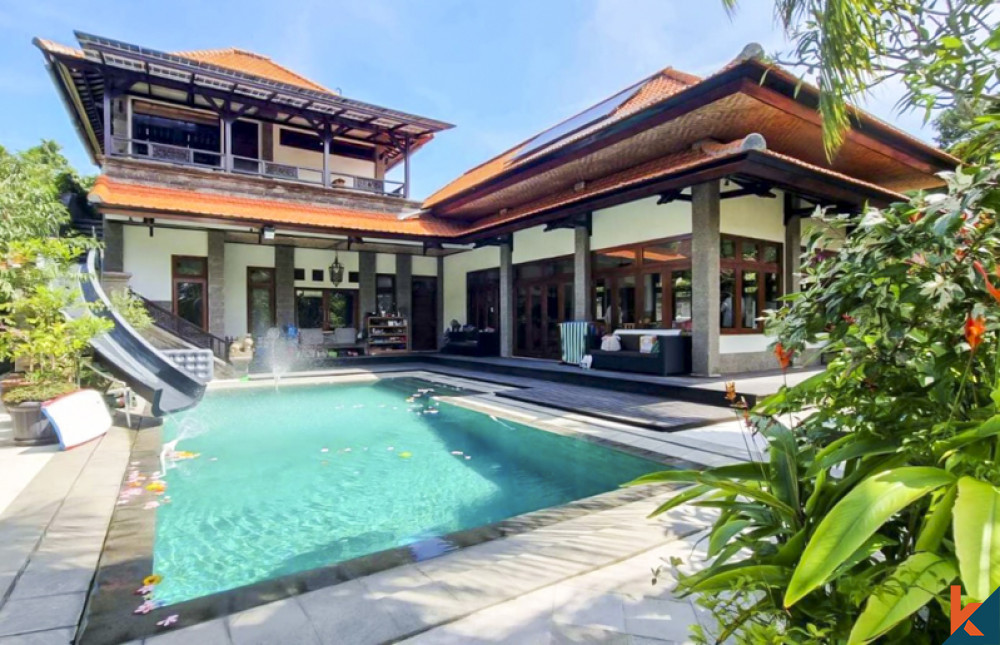 Stunning Five Bedrooms Family Home for Sale Walking Distance to the Beach