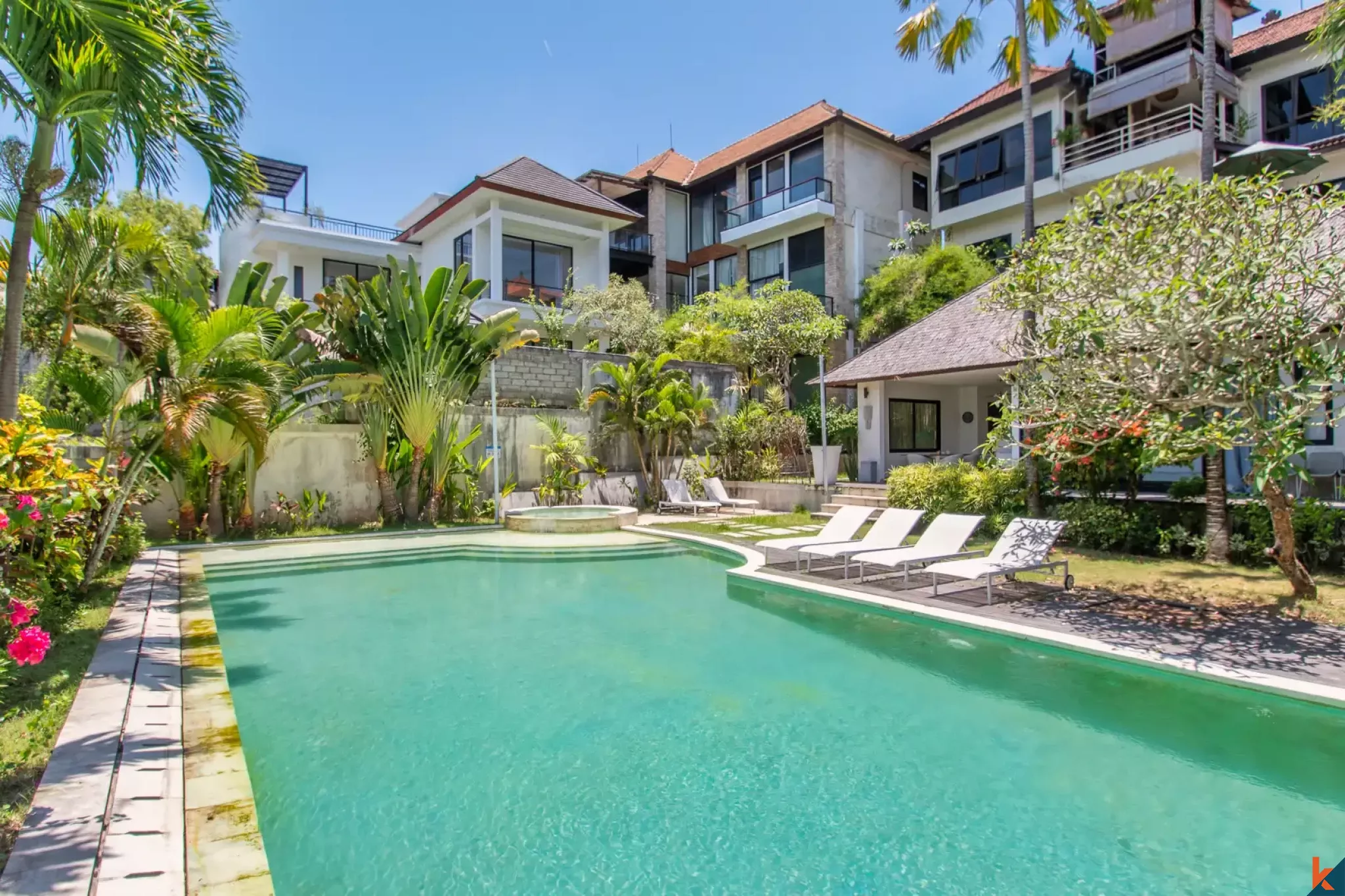 Stunning freehold villa with ocean view for sale in Bukit